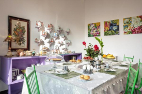 Maria Vittoria Charming Rooms and Apartments